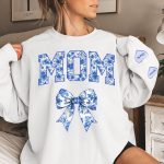 Chinoiserie Mom Mama Nana Mimi With Kid Names On Sleeve Ver 1 - Personalized Sweatshirt - Image 4